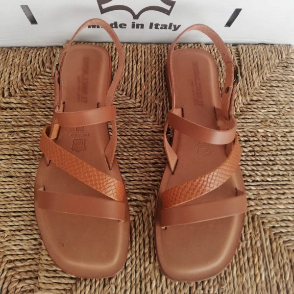 sandali in cuoio da donna made in italy