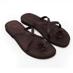 Women’s Ostuni Thong sandals in Brown